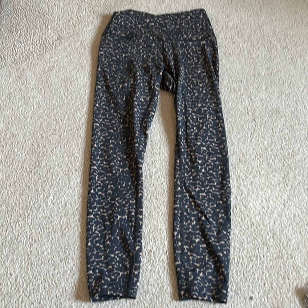 Hi I’m selling these super cute varley pants  in great condition too